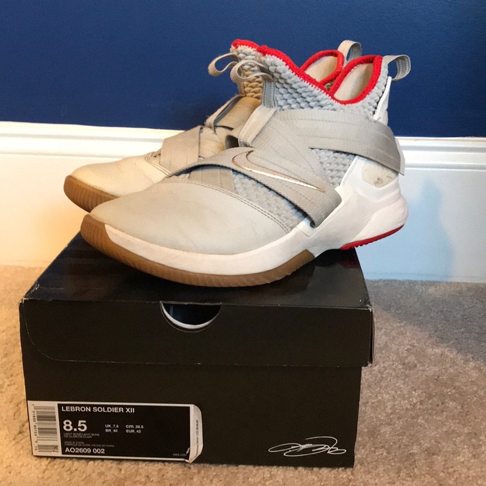 Lebron Soldier XII Basketball Sneakers. Size 8.5
